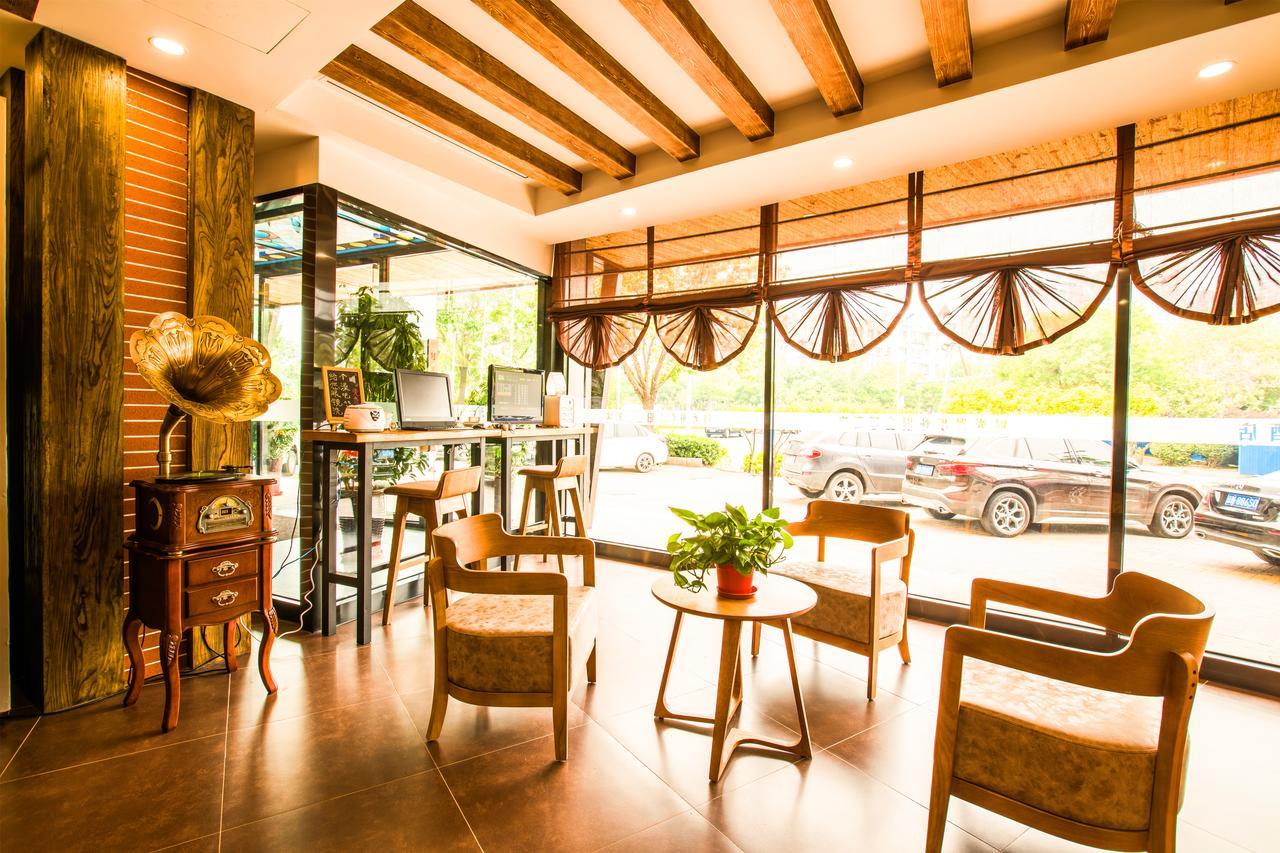 Nostalgia Hotel Near Tianjin Polar Ocean Word- Tianjin Fonte Joy World, 10 Minutes Drive Away From Tianjin Tanggu High-Speed Railway Station, Free Ice-Cream, Mineral Water, Snacks And Laundry Service, English Communication Well Exteriör bild