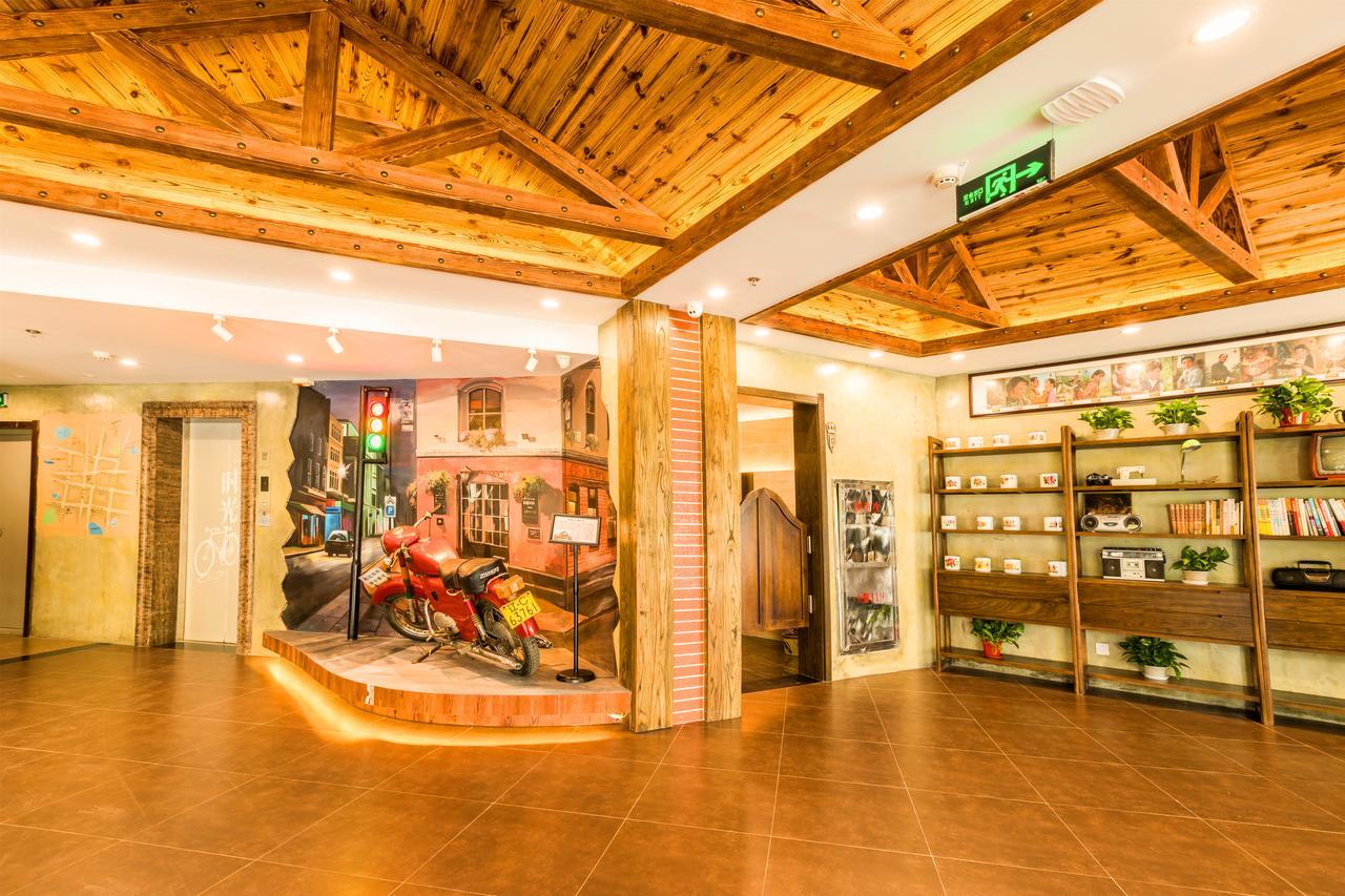 Nostalgia Hotel Near Tianjin Polar Ocean Word- Tianjin Fonte Joy World, 10 Minutes Drive Away From Tianjin Tanggu High-Speed Railway Station, Free Ice-Cream, Mineral Water, Snacks And Laundry Service, English Communication Well Exteriör bild