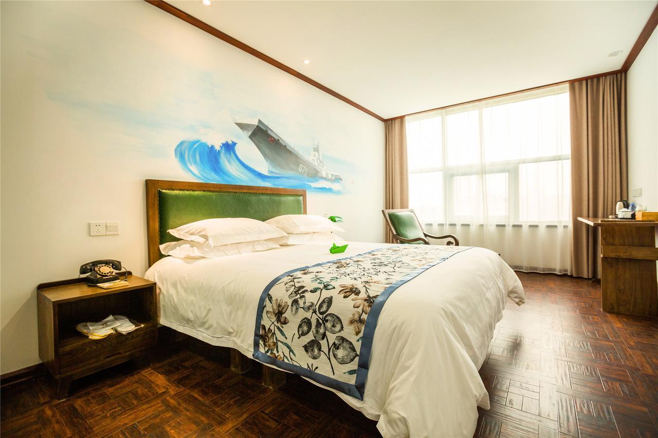 Nostalgia Hotel Near Tianjin Polar Ocean Word- Tianjin Fonte Joy World, 10 Minutes Drive Away From Tianjin Tanggu High-Speed Railway Station, Free Ice-Cream, Mineral Water, Snacks And Laundry Service, English Communication Well Exteriör bild