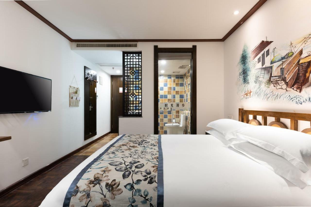 Nostalgia Hotel Near Tianjin Polar Ocean Word- Tianjin Fonte Joy World, 10 Minutes Drive Away From Tianjin Tanggu High-Speed Railway Station, Free Ice-Cream, Mineral Water, Snacks And Laundry Service, English Communication Well Exteriör bild